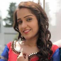 Asees Kaur Image