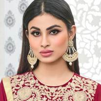 Mouni Roy Image